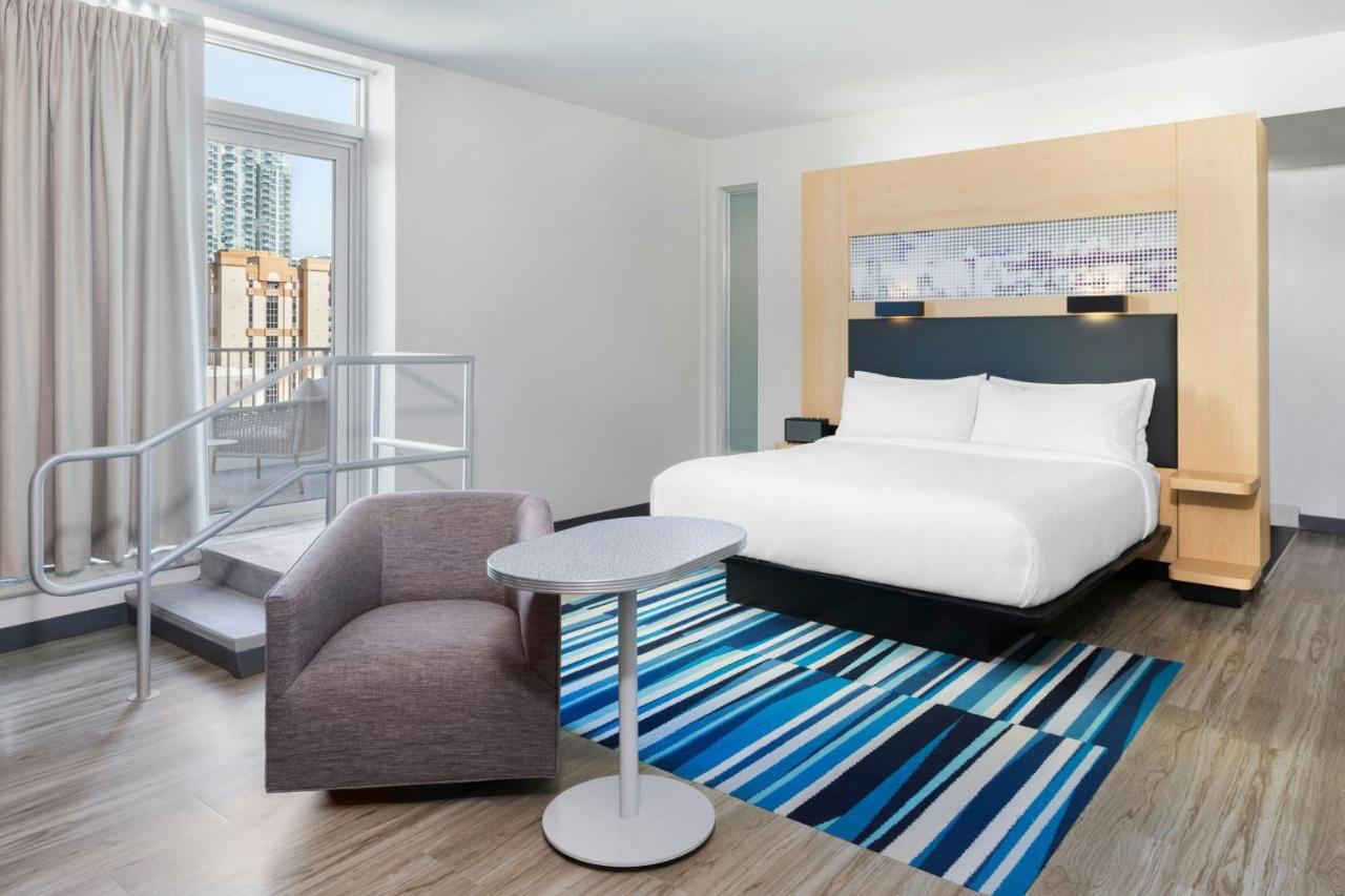 Suite, 1 King, City view, High floor, Balcony at Aloft by Marriott Tampa Downtown