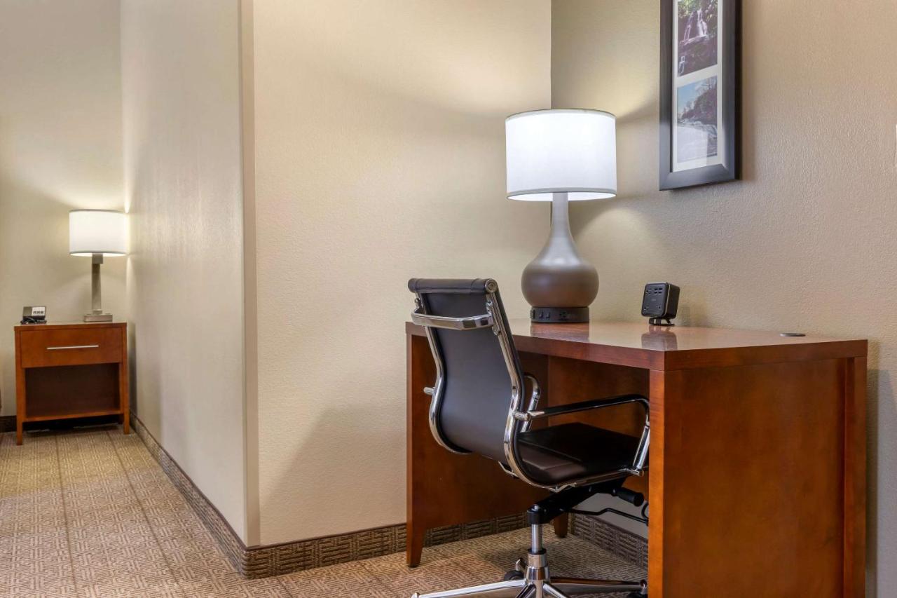 Superior King Suite - Non-Smoking at Comfort Suites Boone - University Area