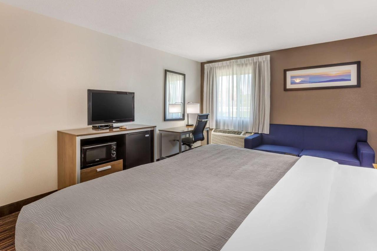 King Room - Disability Access/Non-Smoking at Quality Inn Asheboro South