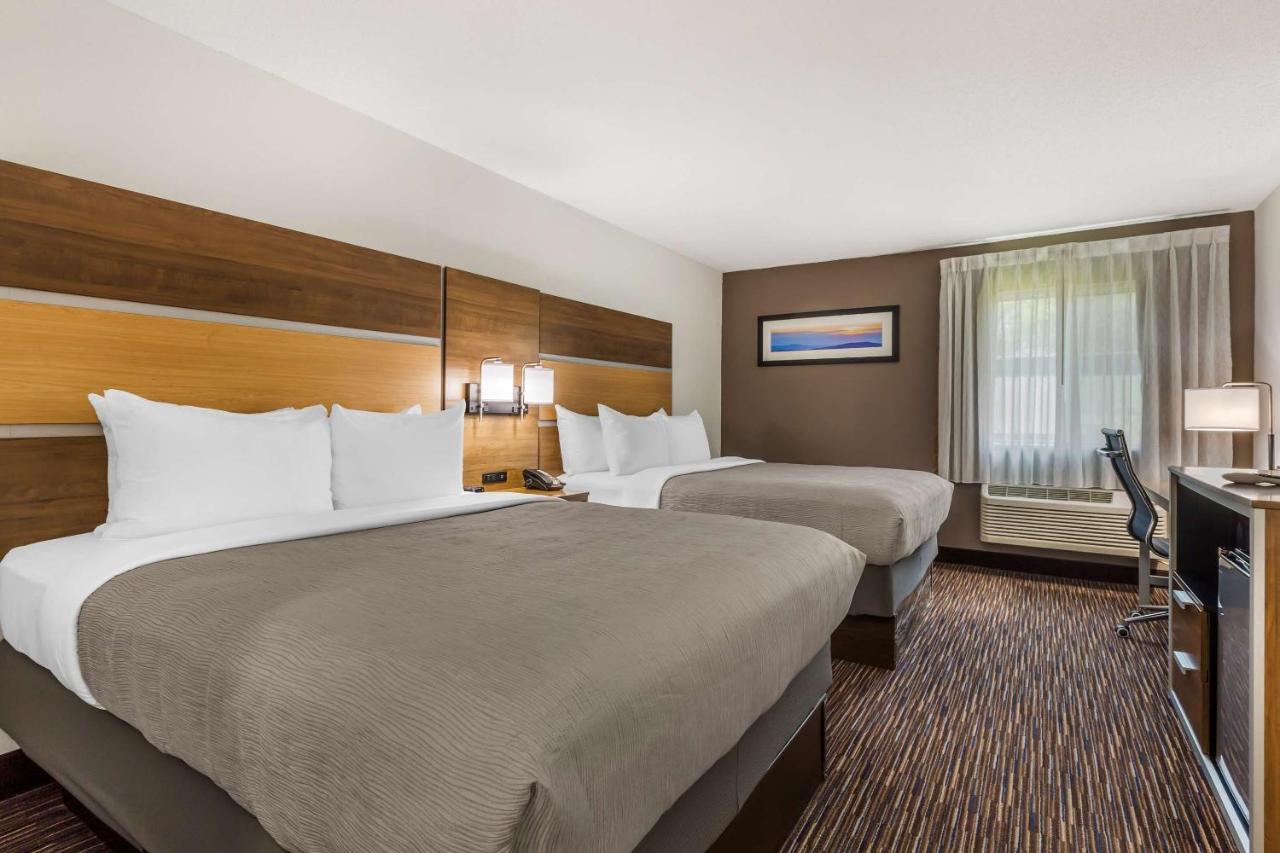 Queen Room with Two Queen Beds - Non-Smoking at Quality Inn Asheboro South
