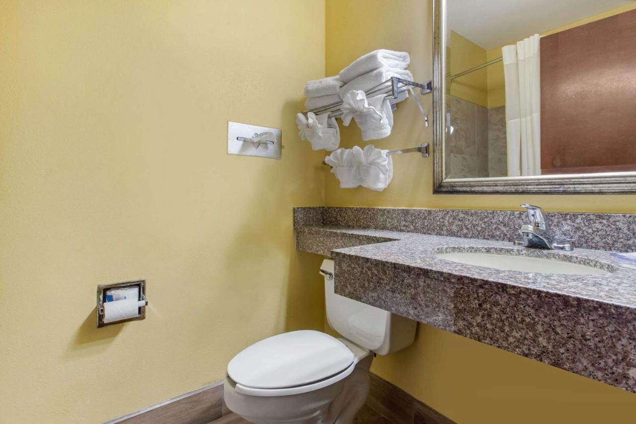 Double Room with Two Double Beds - Non-Smoking at Quality Inn Williamston