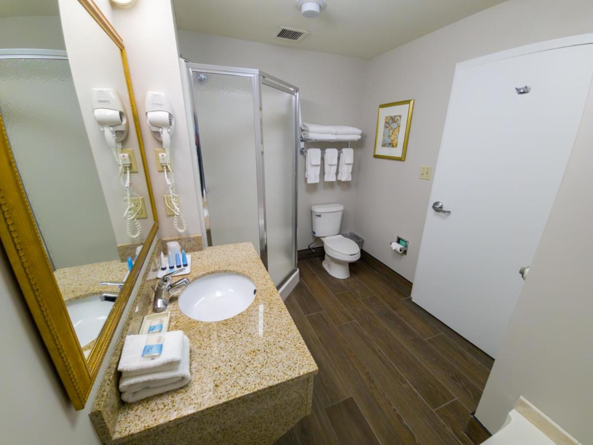 | Fort William Henry Hotel