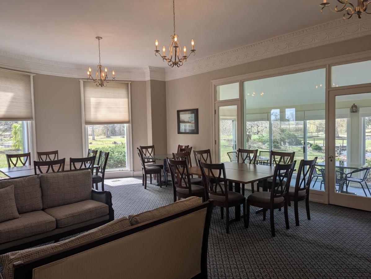 | Farrell House Lodge at Sunnybrook Trout Club