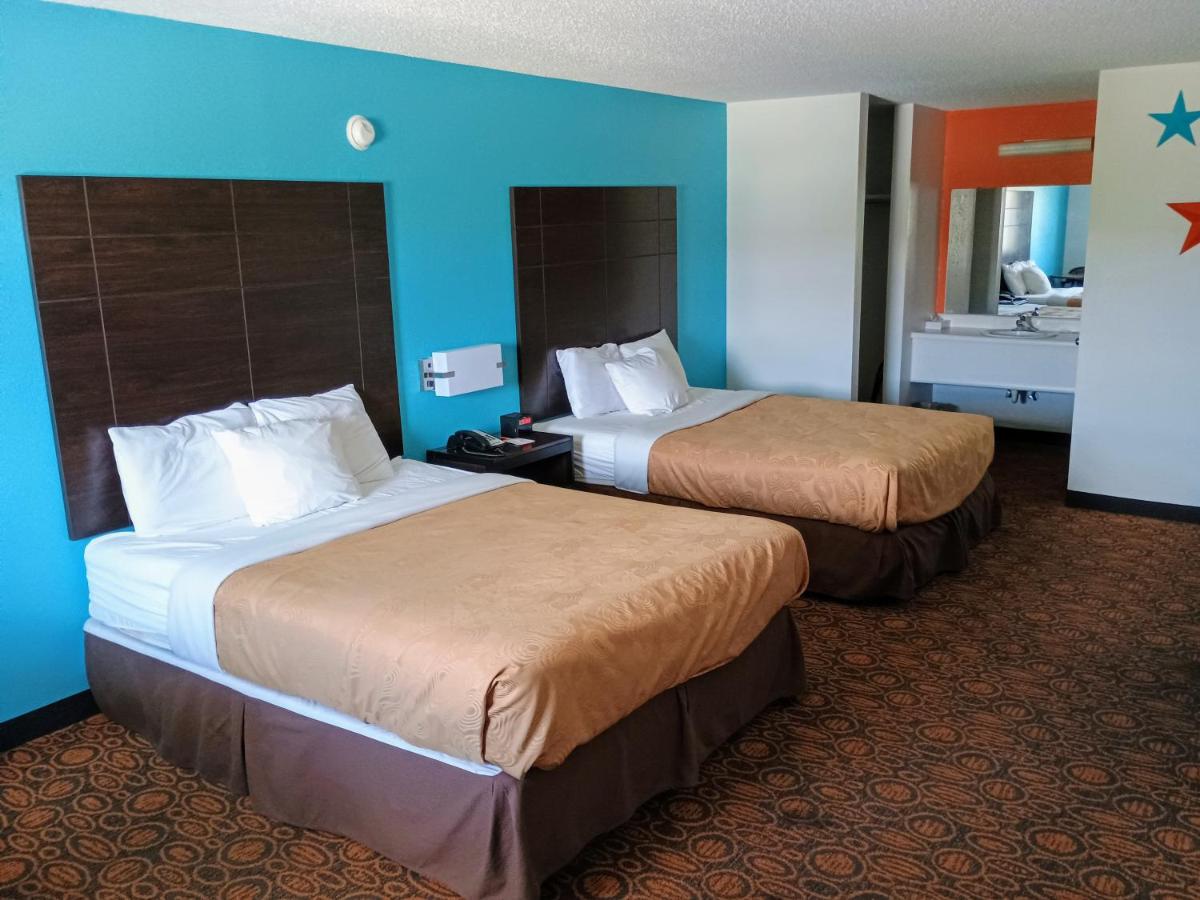  | Southern Oaks Inn Near IMAX
