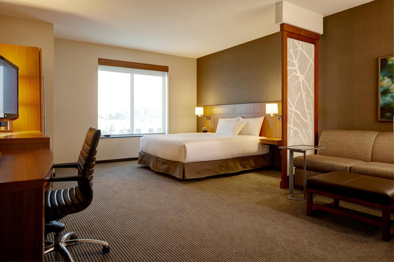 | Hyatt Place Houston-Northwest / Cy-Fair