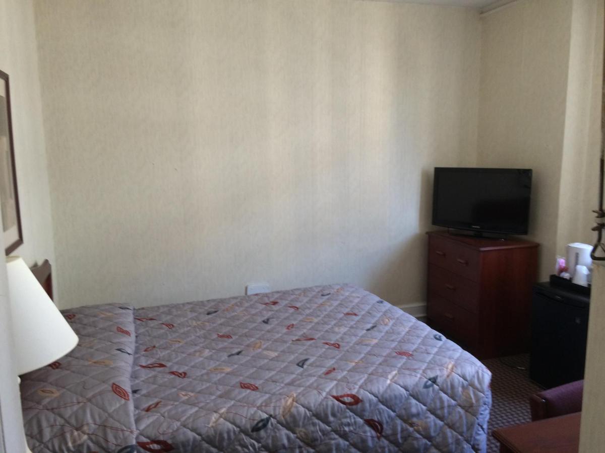 | Hotel Harrington