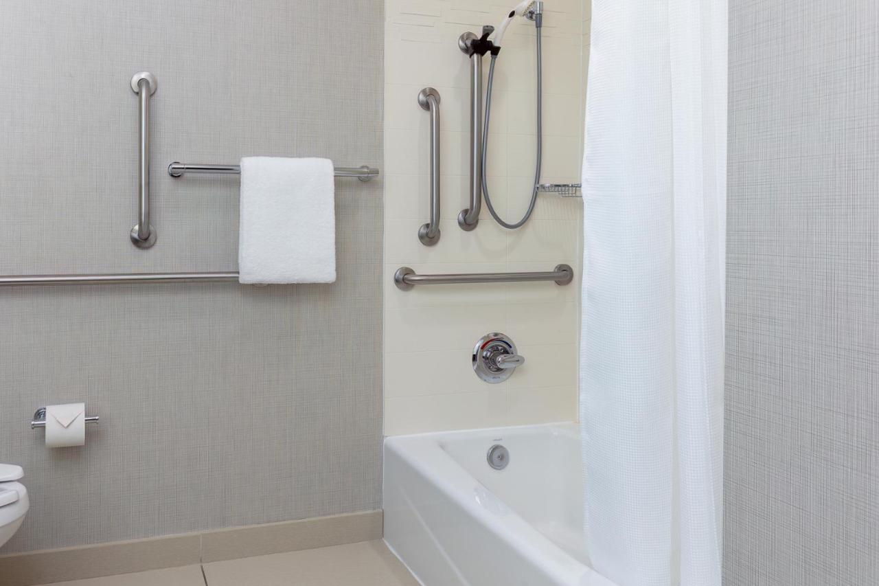 | Residence Inn by Marriott Corona Riverside