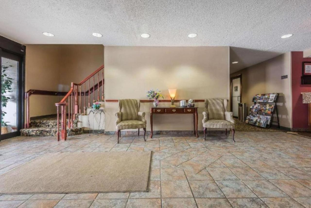  | FairBridge Inn & Suites Batavia - Darien Amusement Park