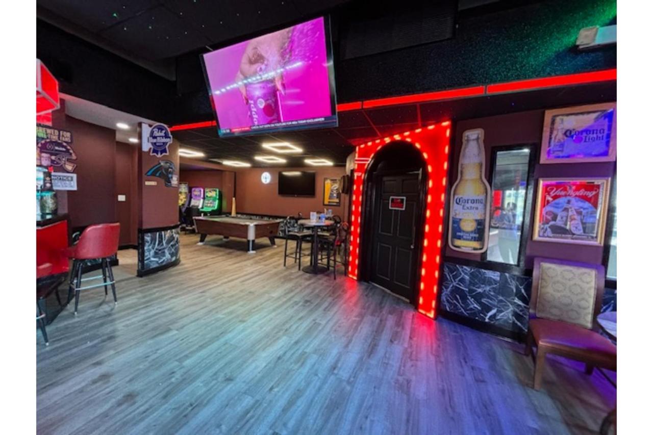 | OYO Hotel Wade/Fayetteville I-95 South