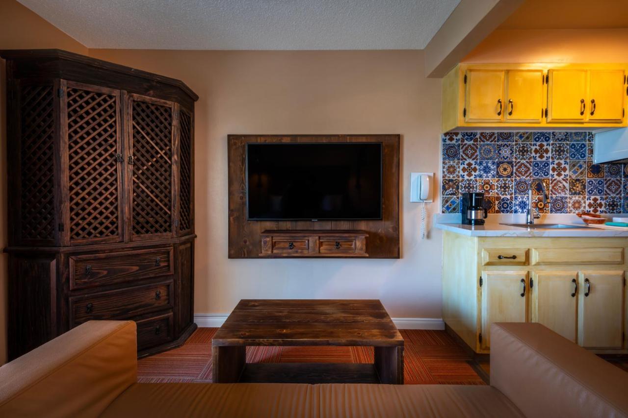 | Hotel Pepper Tree Boutique Kitchen Studios - Anaheim