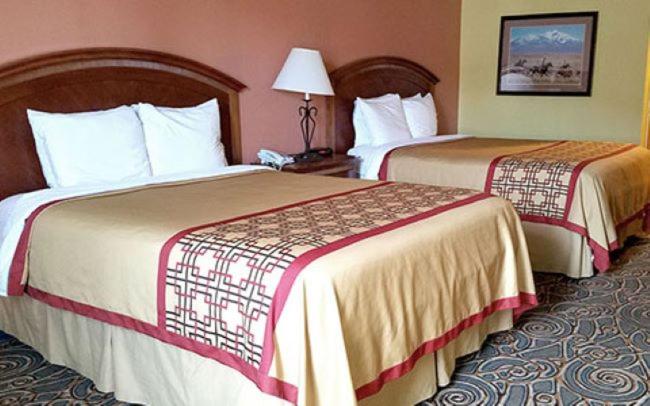 Queen Room with Two Queen Beds - Non-Smoking at Ruidoso Mountain Inn