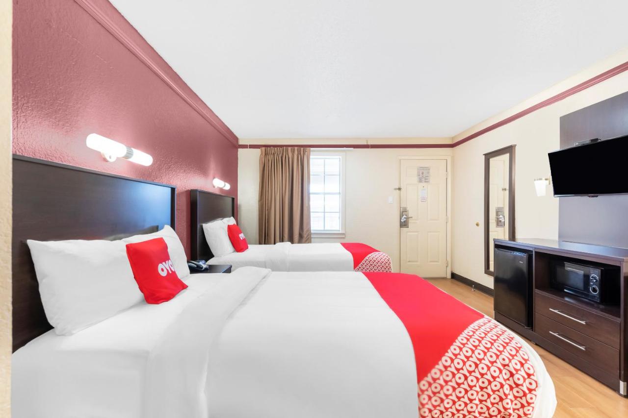 OYO Hotel Tulsa N Sheridan Rd & Airport
