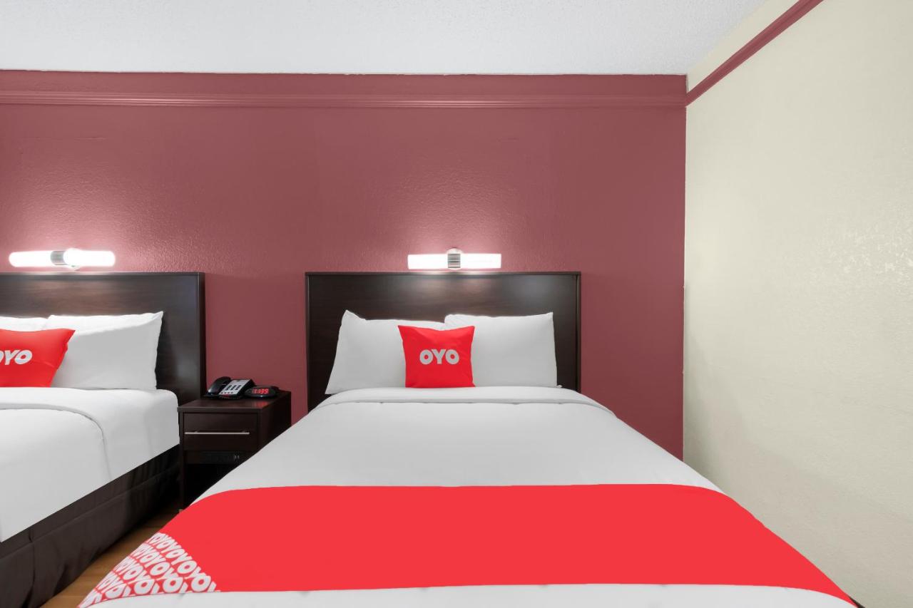 OYO Hotel Tulsa N Sheridan Rd & Airport