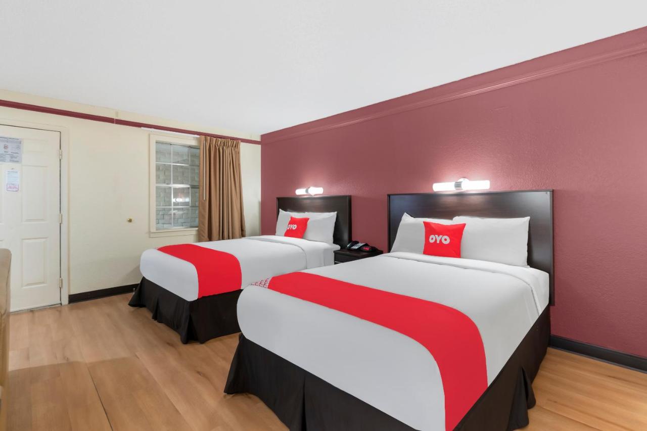 OYO Hotel Tulsa N Sheridan Rd & Airport