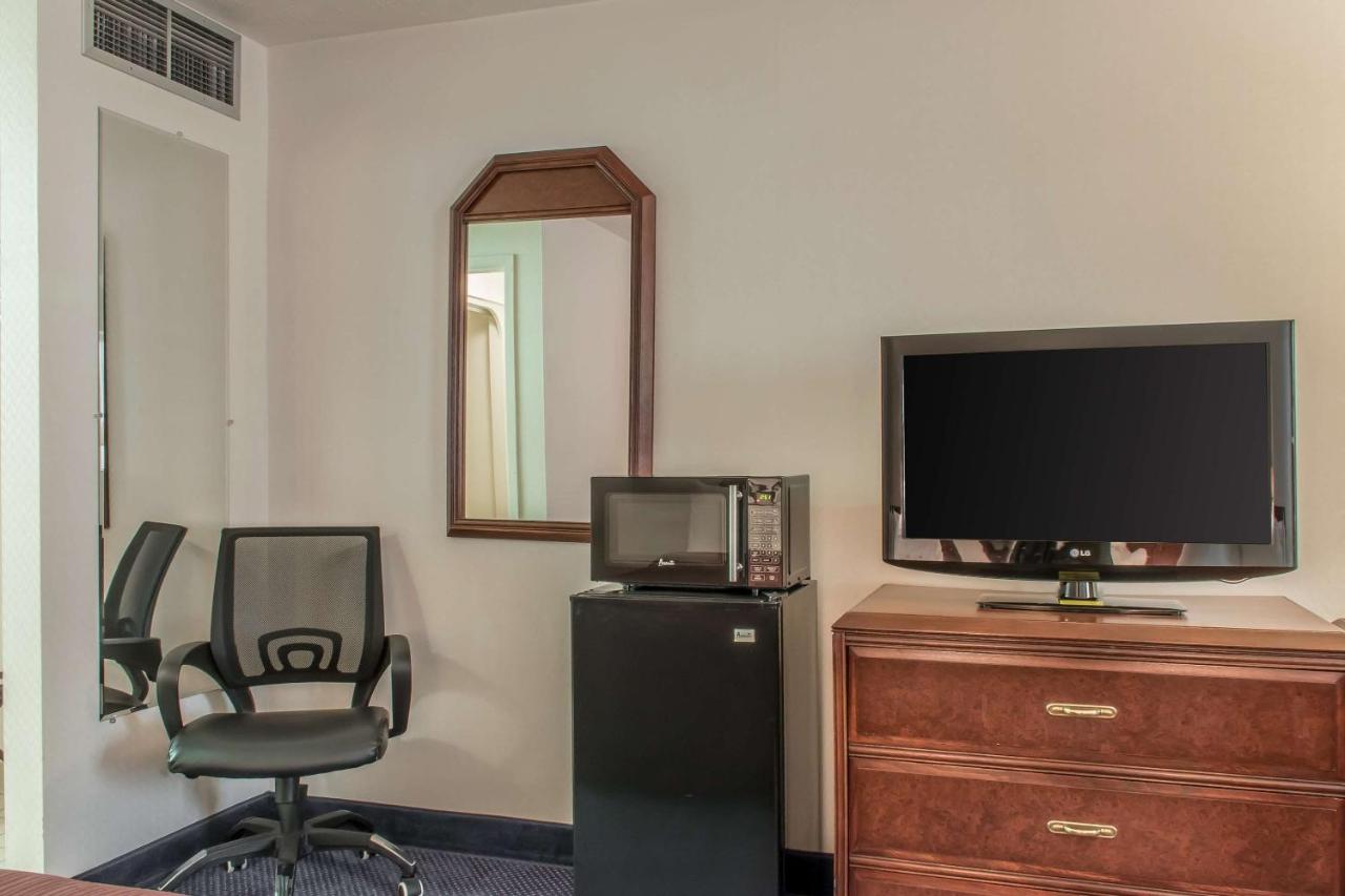 | Quality Inn Bedford