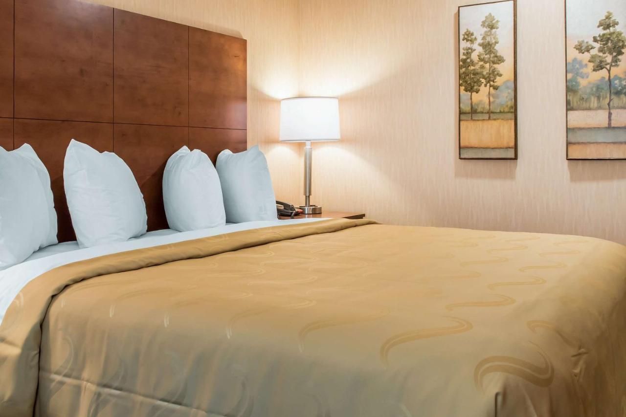 | Quality Inn Bedford