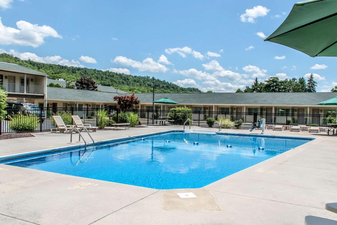 | Quality Inn Bedford