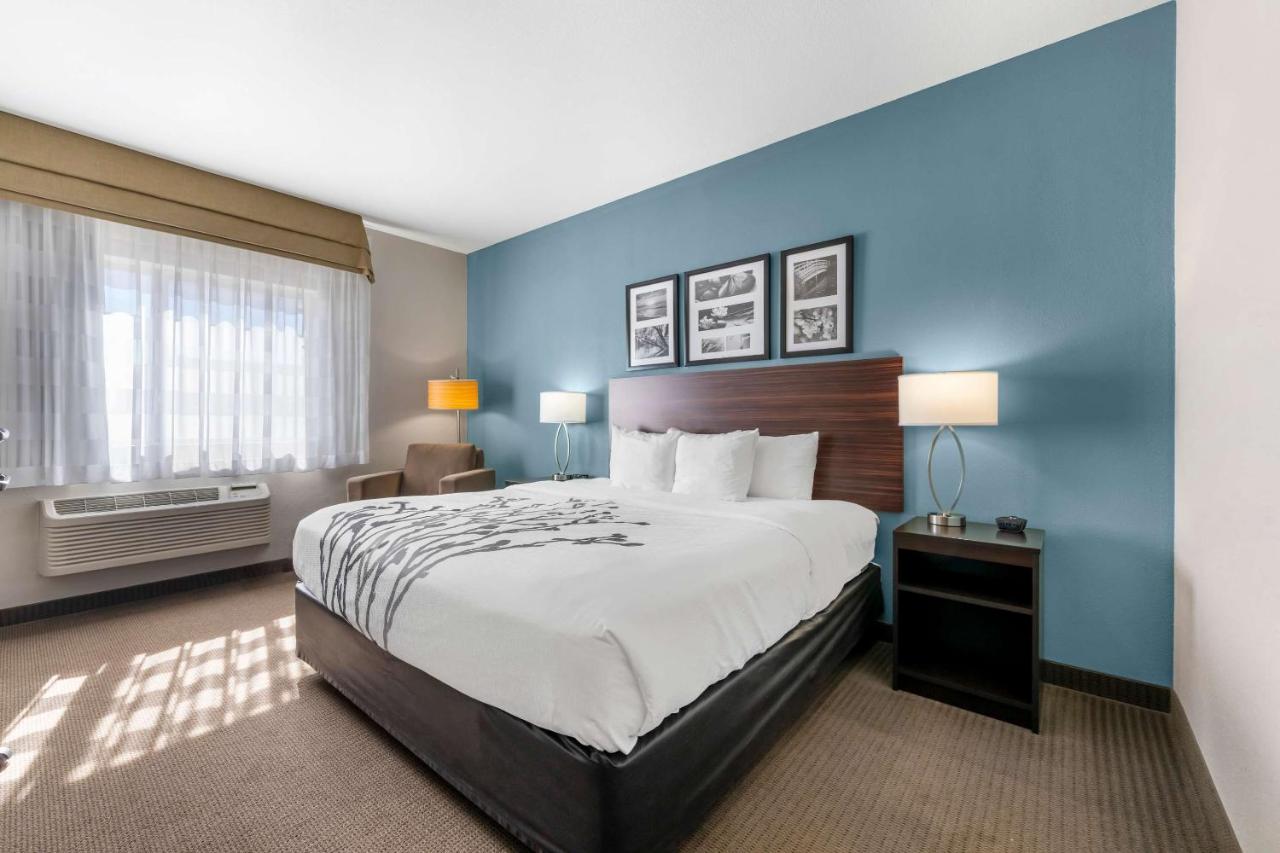 King Room Mobility and Hearing Accessible - Accessible/Non-Smoking at Sleep Inn & Suites Hays I-70