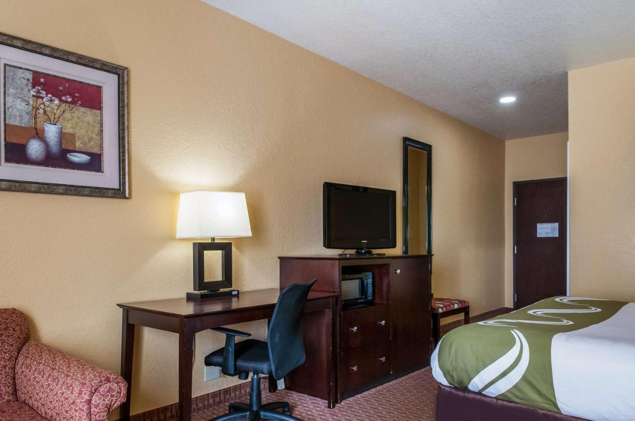 King Suite - Non-Smoking at Quality Inn & Suites Slidell
