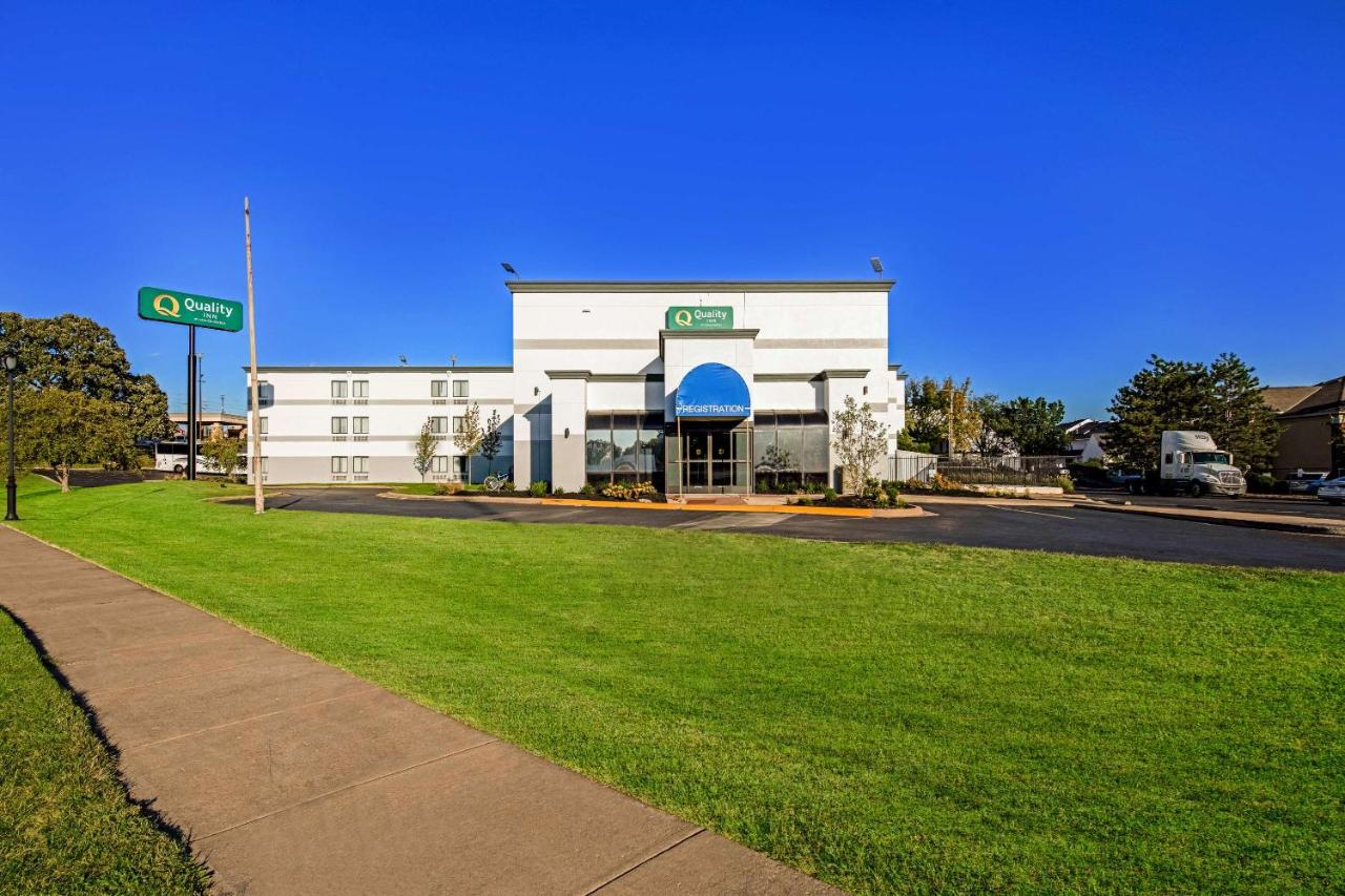 | Quality Inn Merriam Kansas City
