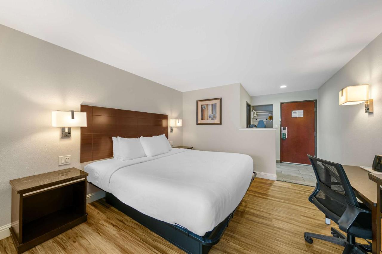  | Days Inn by Wyndham Sacramento Downtown