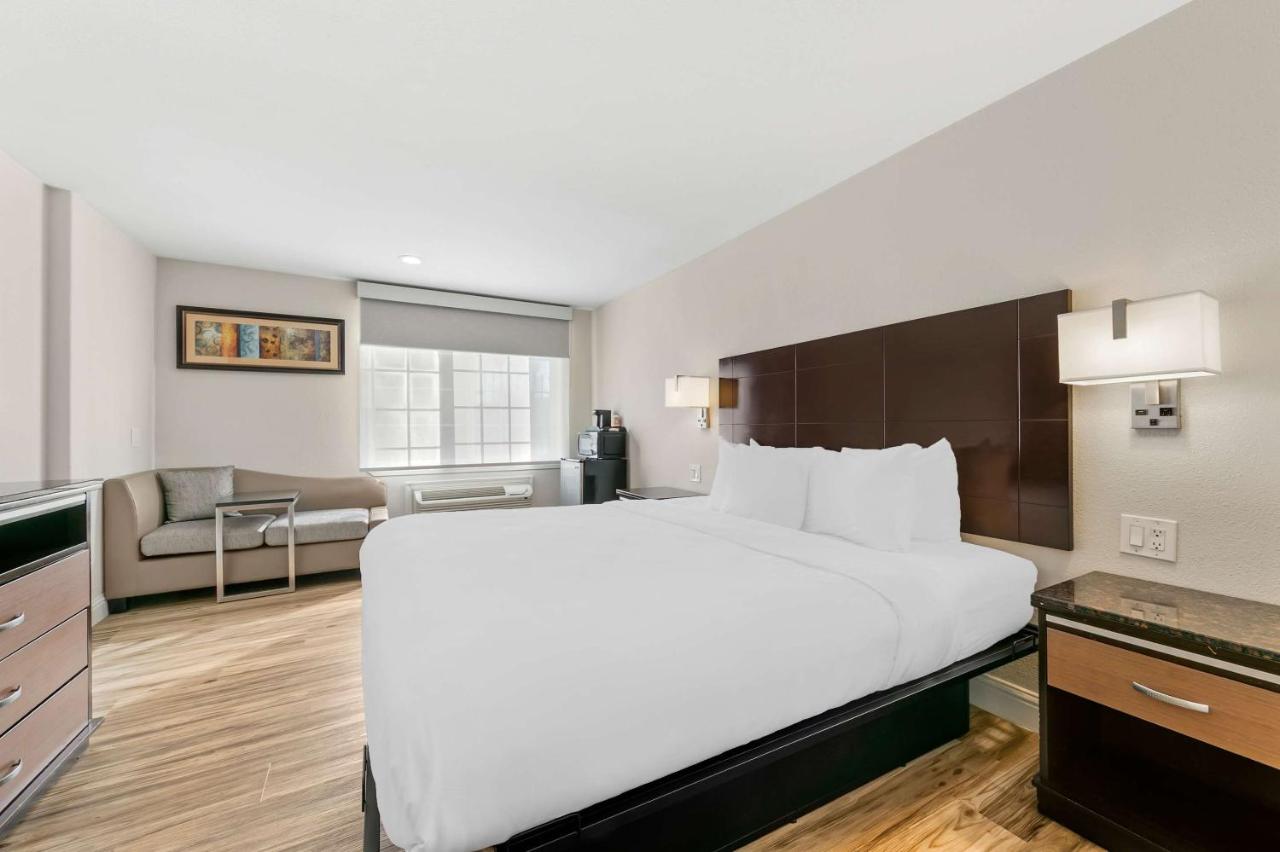 | Days Inn by Wyndham Sacramento Downtown