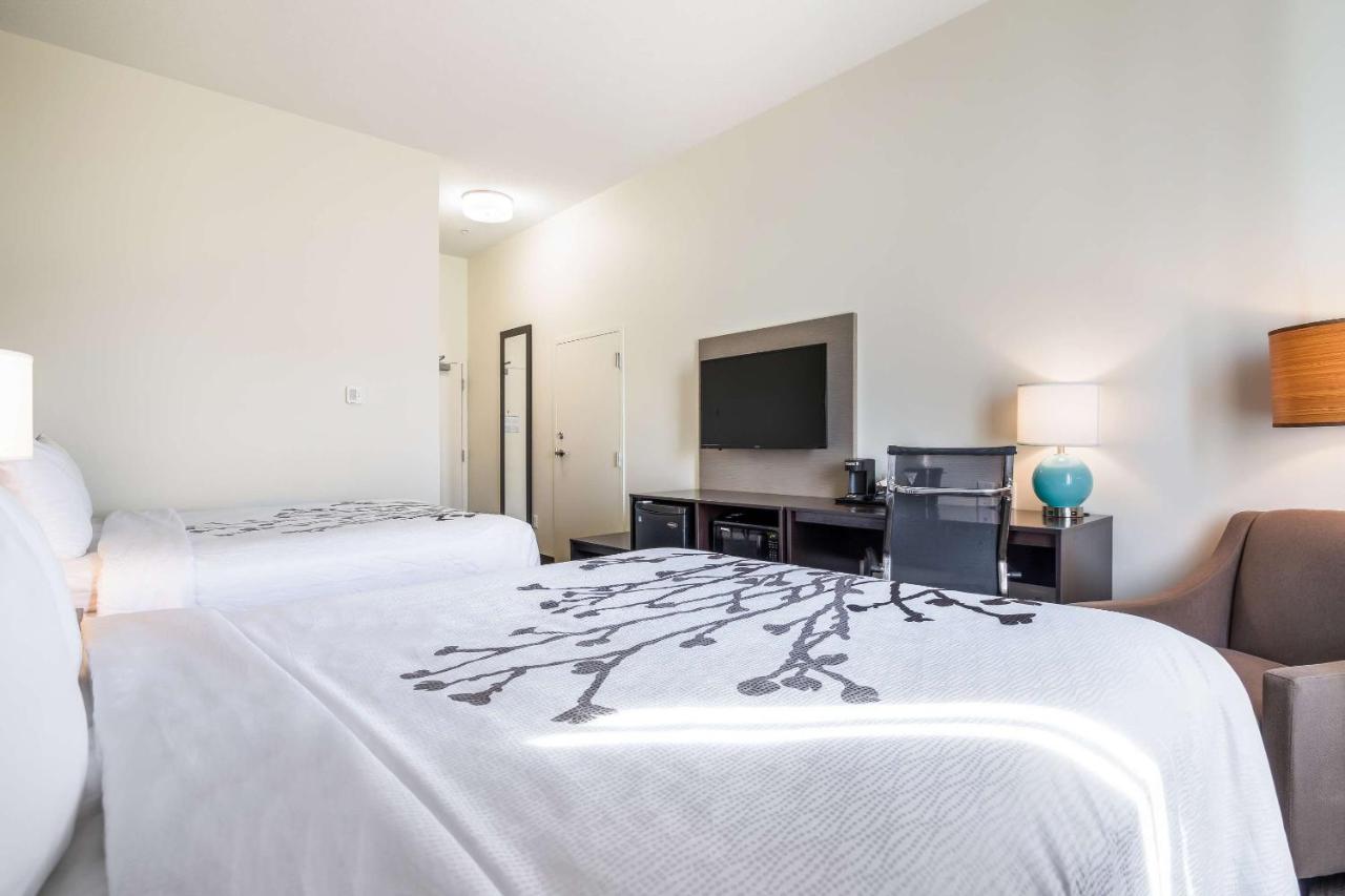 | Sleep Inn & Suites Park City-Wichita North
