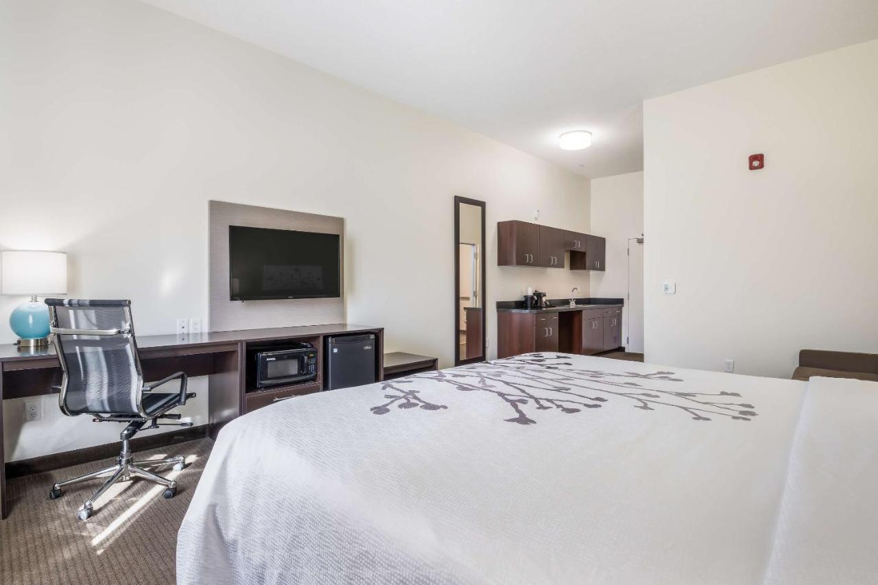 | Sleep Inn & Suites Park City-Wichita North
