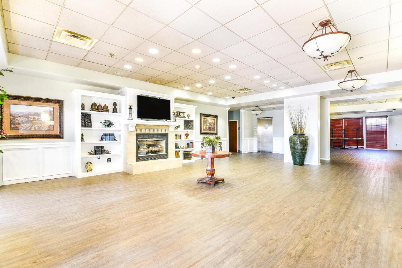  | OYO Townhouse Oklahoma City Airport