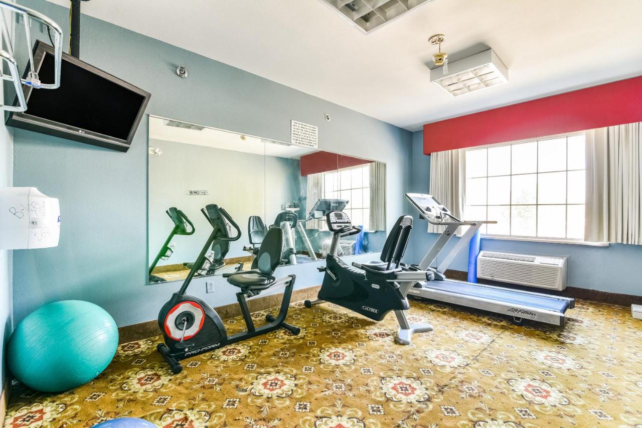  | OYO Townhouse Oklahoma City Airport