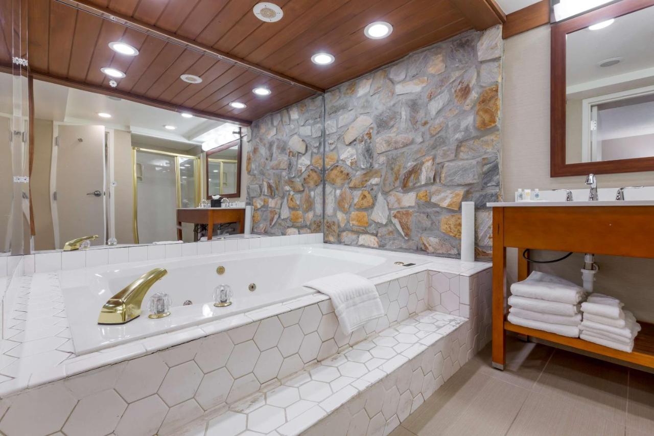 Superior Family Suite - Non-Smoking at Comfort Inn University Durham - Chapel Hill