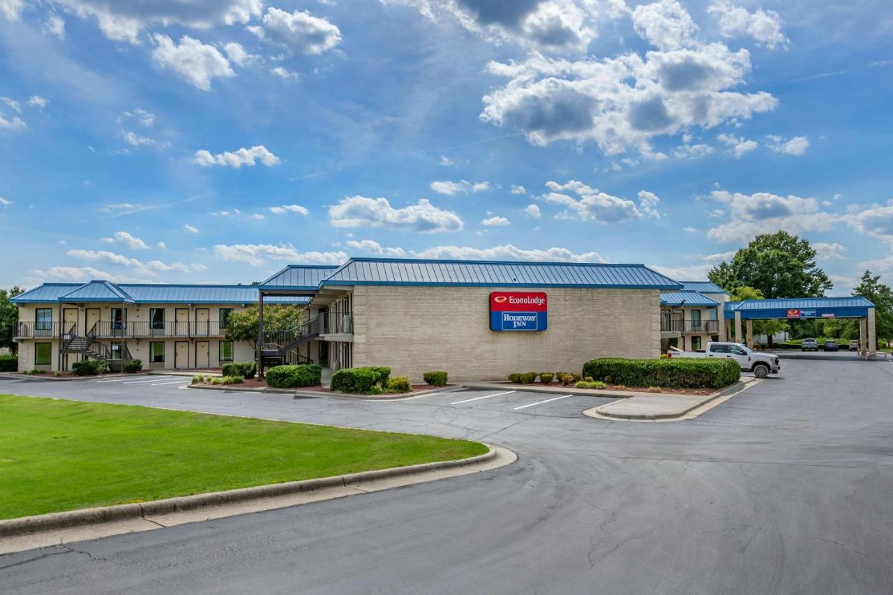 | Econo Lodge Fayetteville