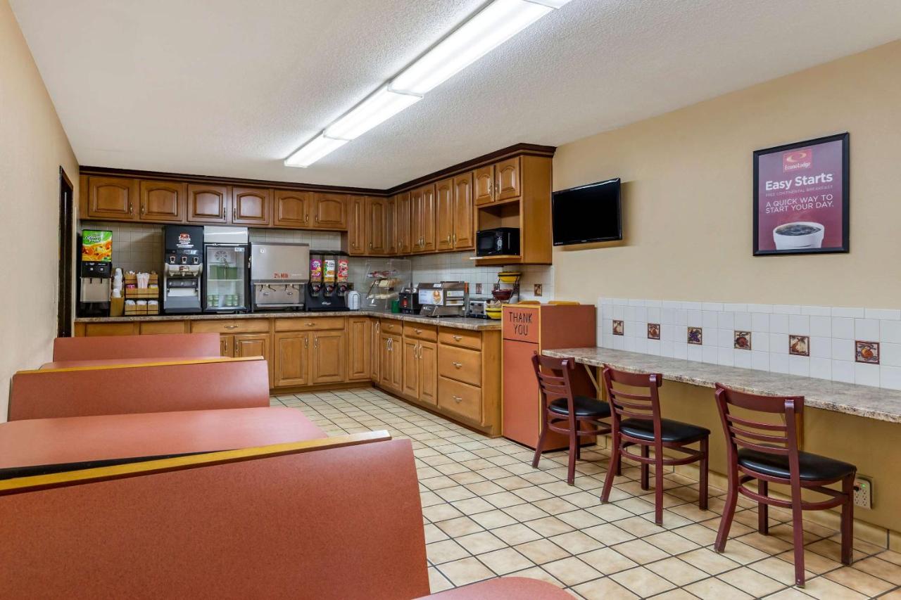 | Econo Lodge Fayetteville