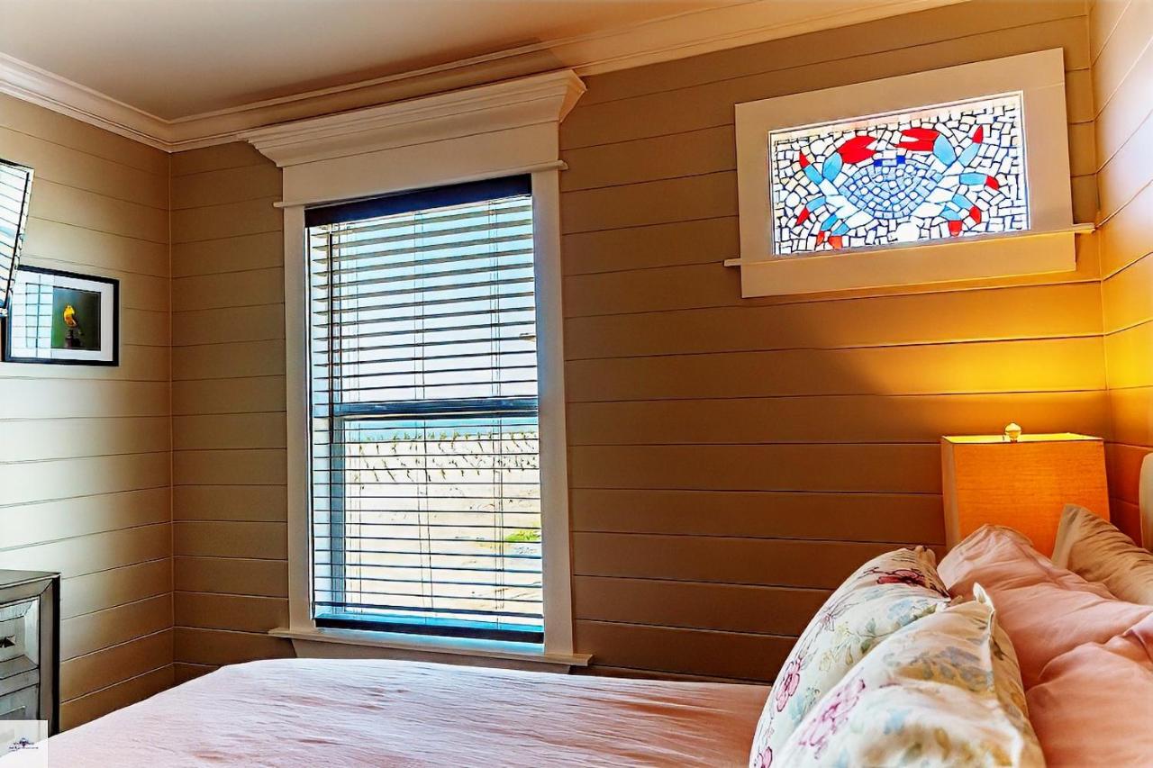  | Blue Dolphin Inn and Cottages