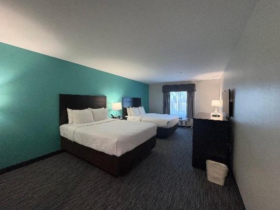 | Quality Inn & Suites