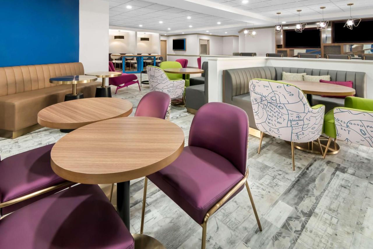 | Big Country Hotel & Suites