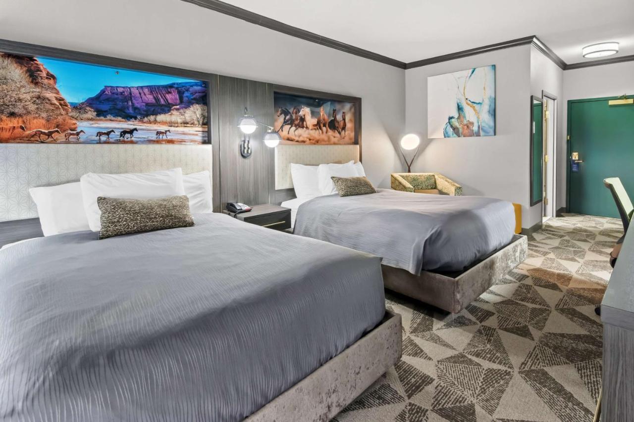 | Big Country Hotel & Suites