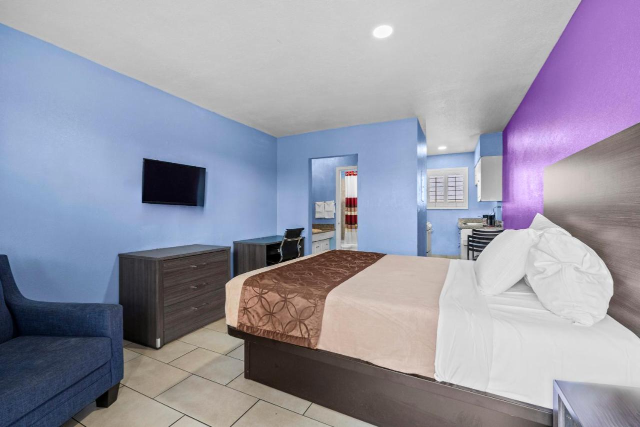| American Executive Inn Mesa
