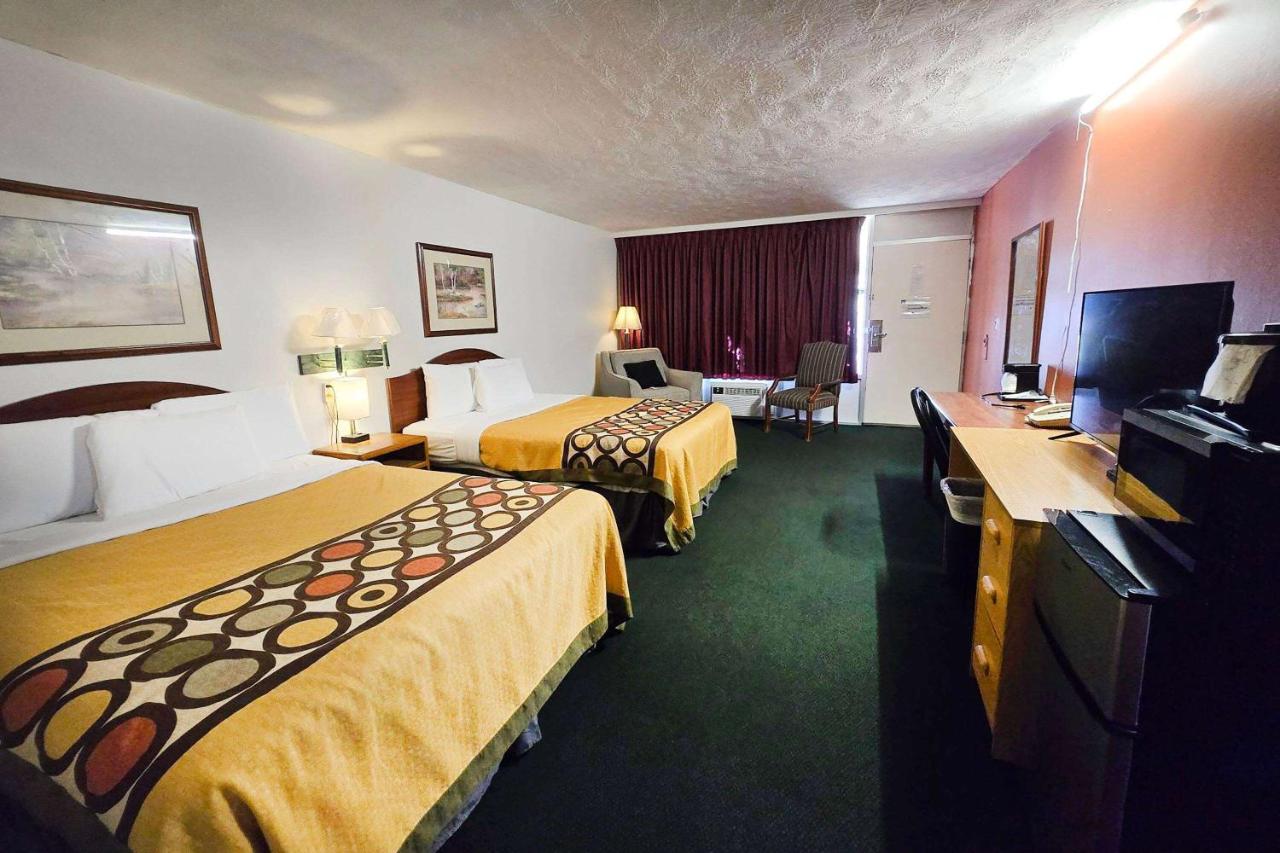  | Knights Inn Oakley