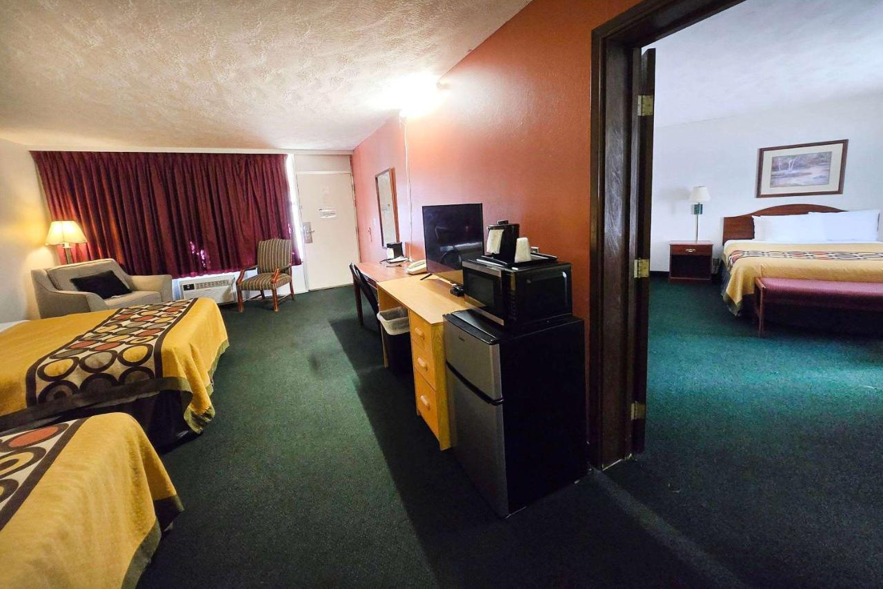 | Knights Inn Oakley