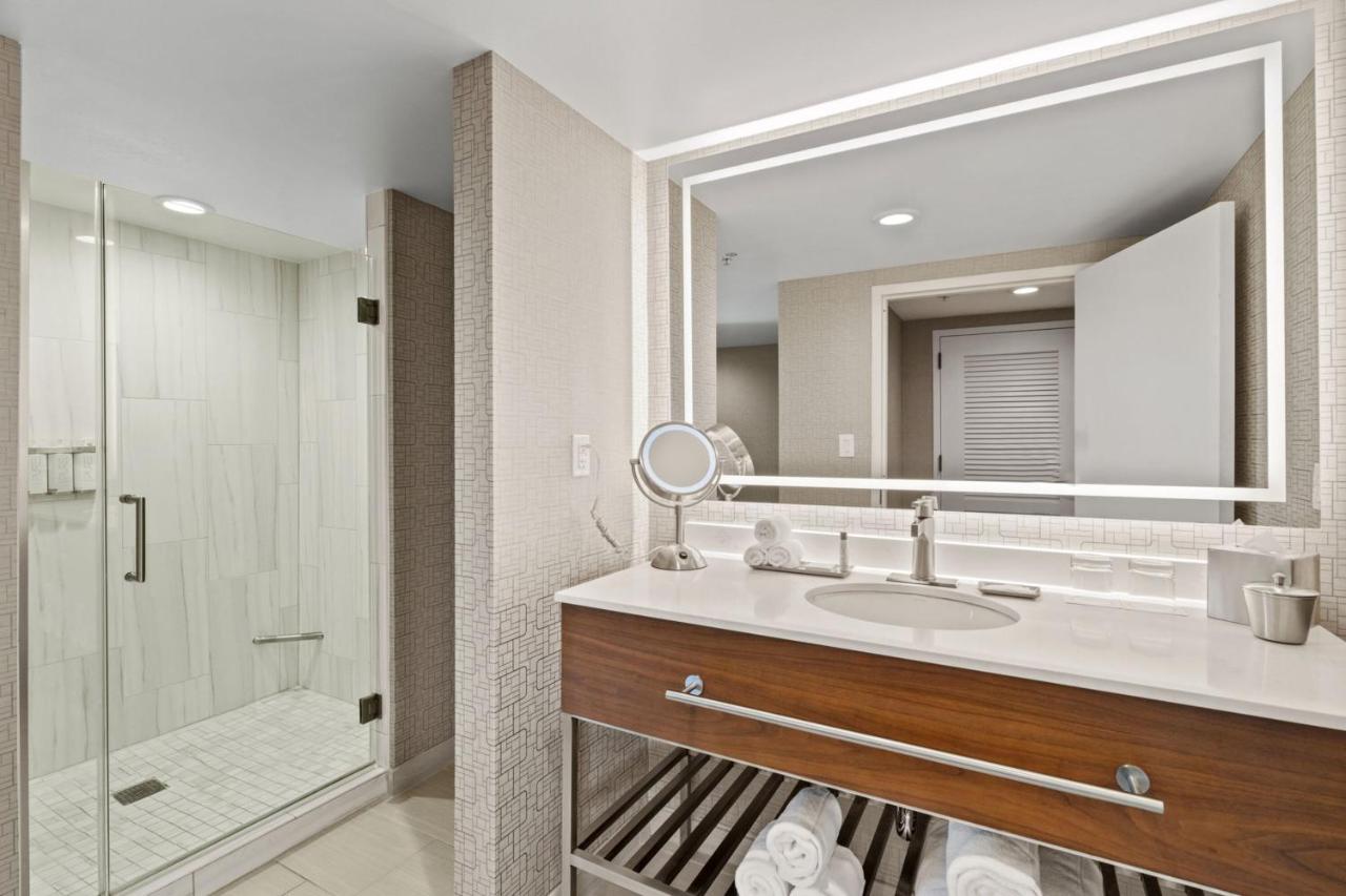 Junior Suite at Horseshoe Bay Resort