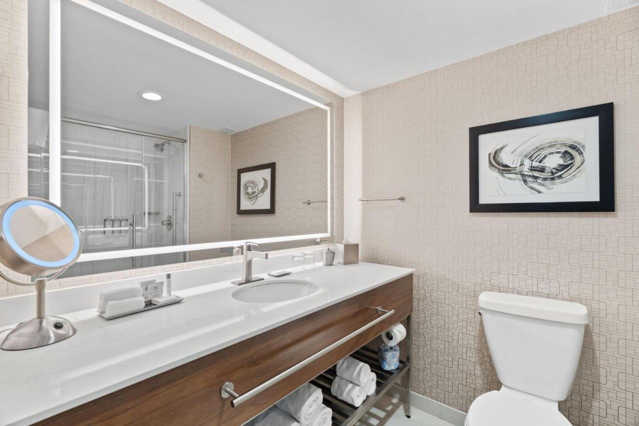 Room #23655115 at Horseshoe Bay Resort