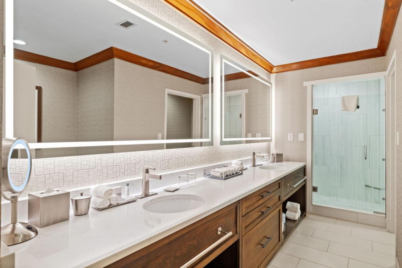 Room #23655119 at Horseshoe Bay Resort
