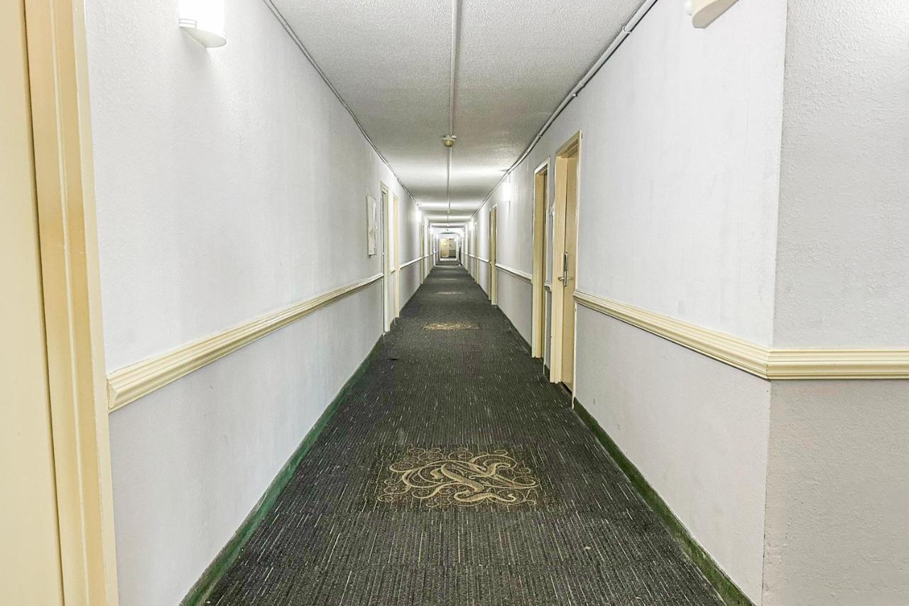  | Jackson Hotel & Convention Center
