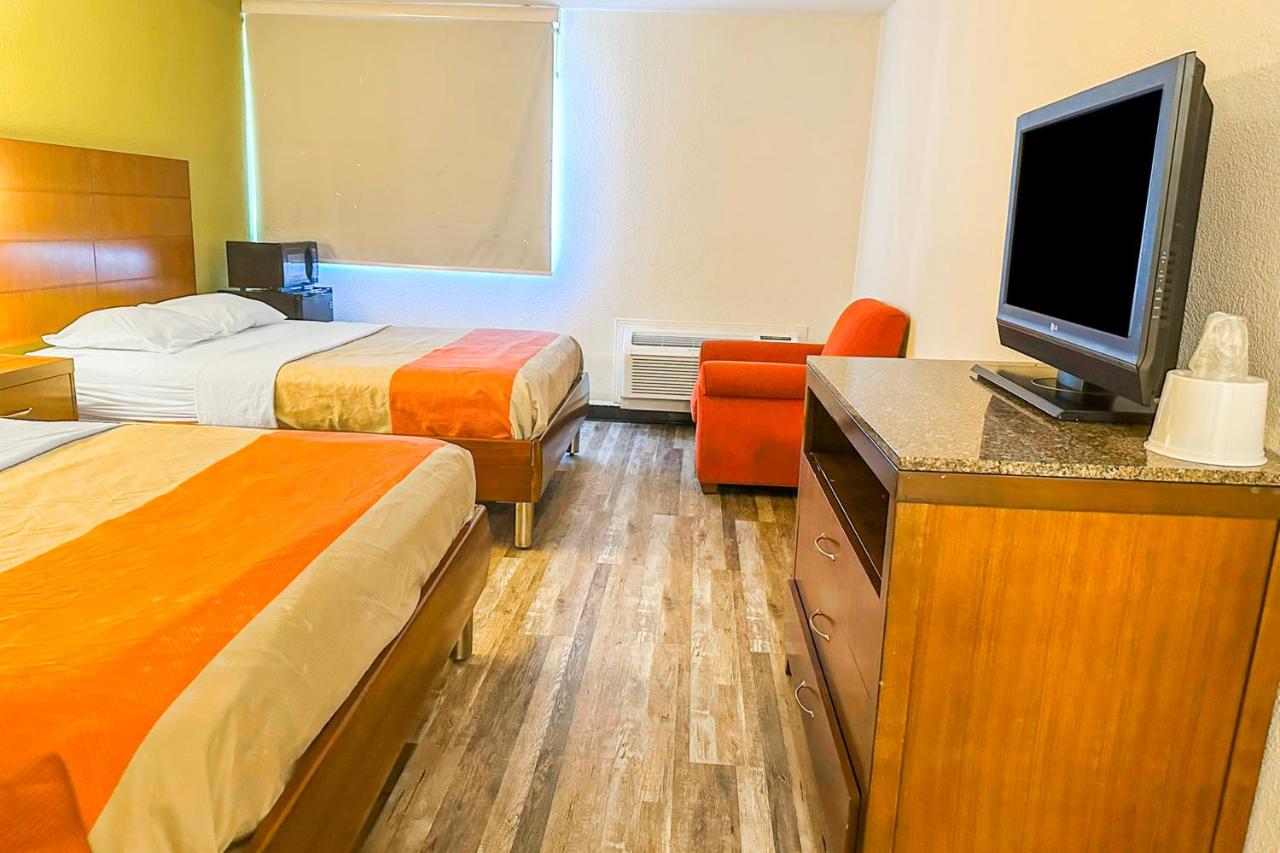  | Jackson Hotel & Convention Center