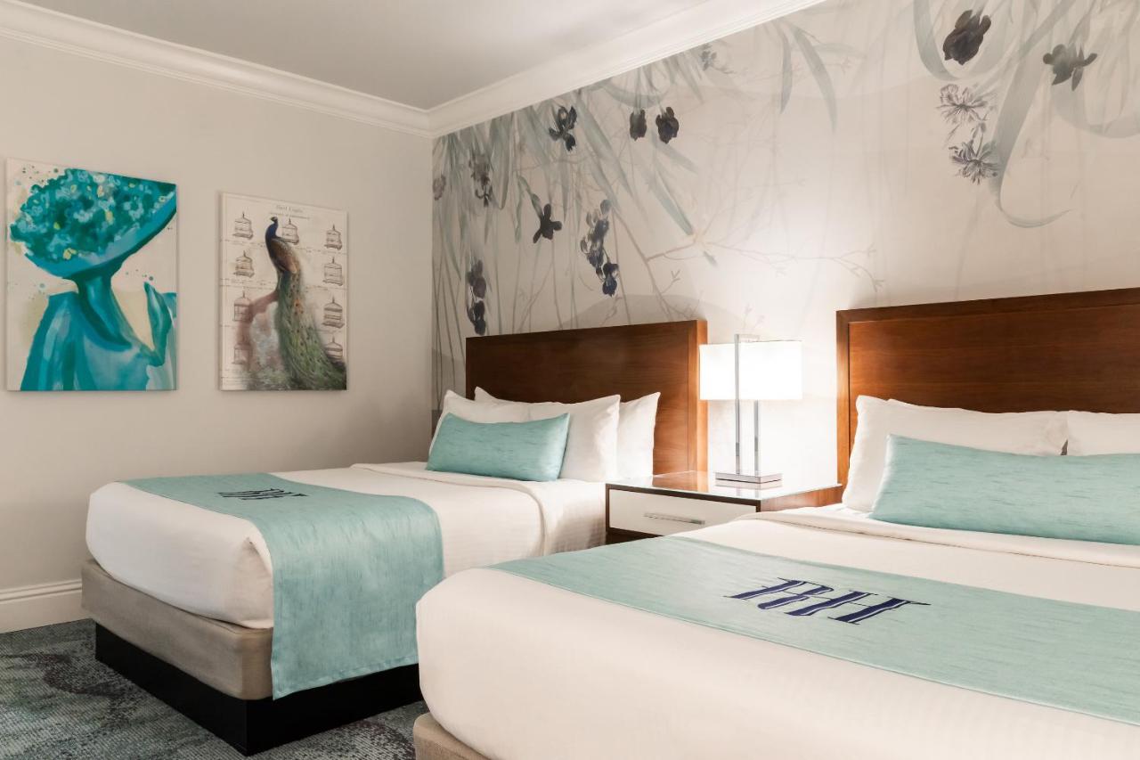 The Manor - Deluxe Double Queens at The Read House
