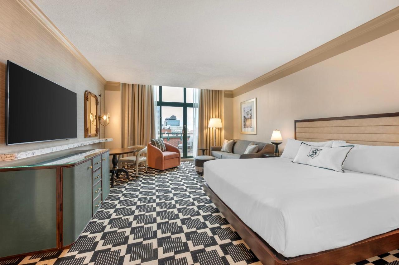 Premier King Room at Omni Severin Hotel