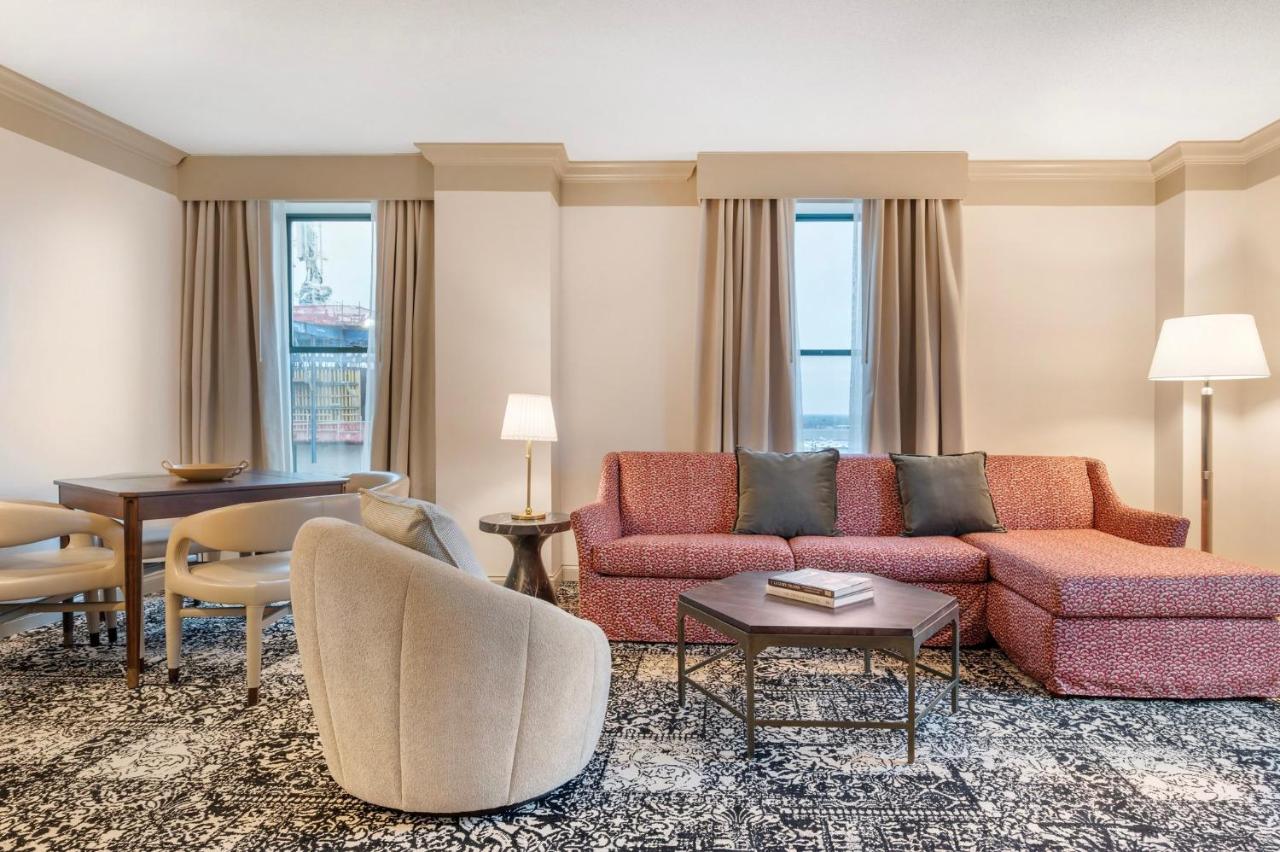 | Omni Severin Hotel