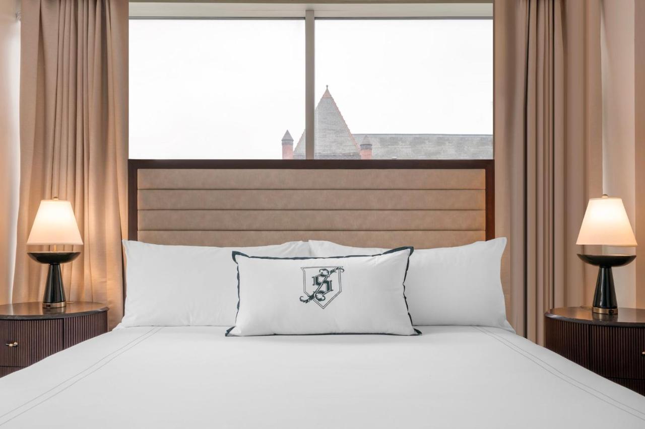| Omni Severin Hotel