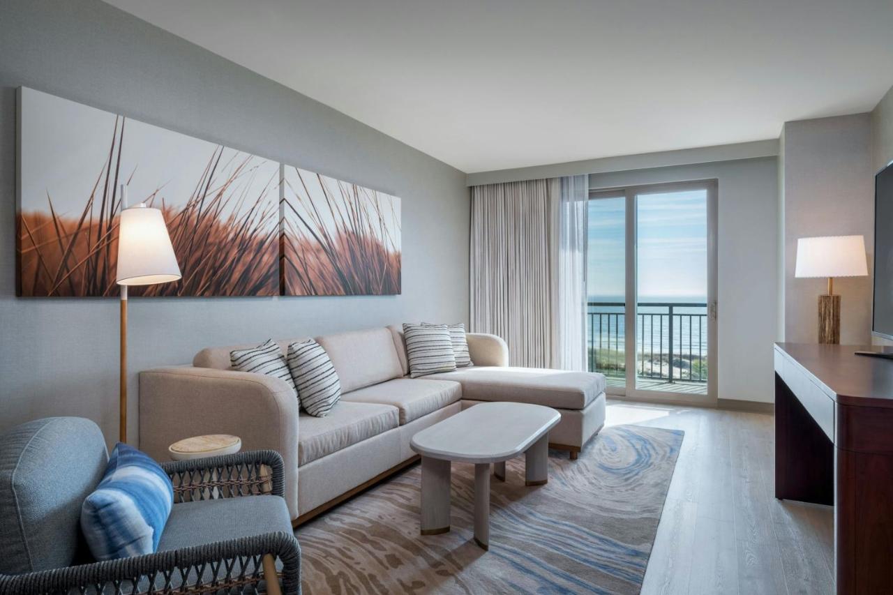 Ocean View, 1 Bedroom Junior Suite, 1 King, Balcony at The Westin Jekyll Island Beach Resort